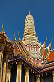 Bangkok Grand Palace, Detail of the roof of the Royal Pantheon of the Wat Phra Keow (temple of the Emerald Buddha). 